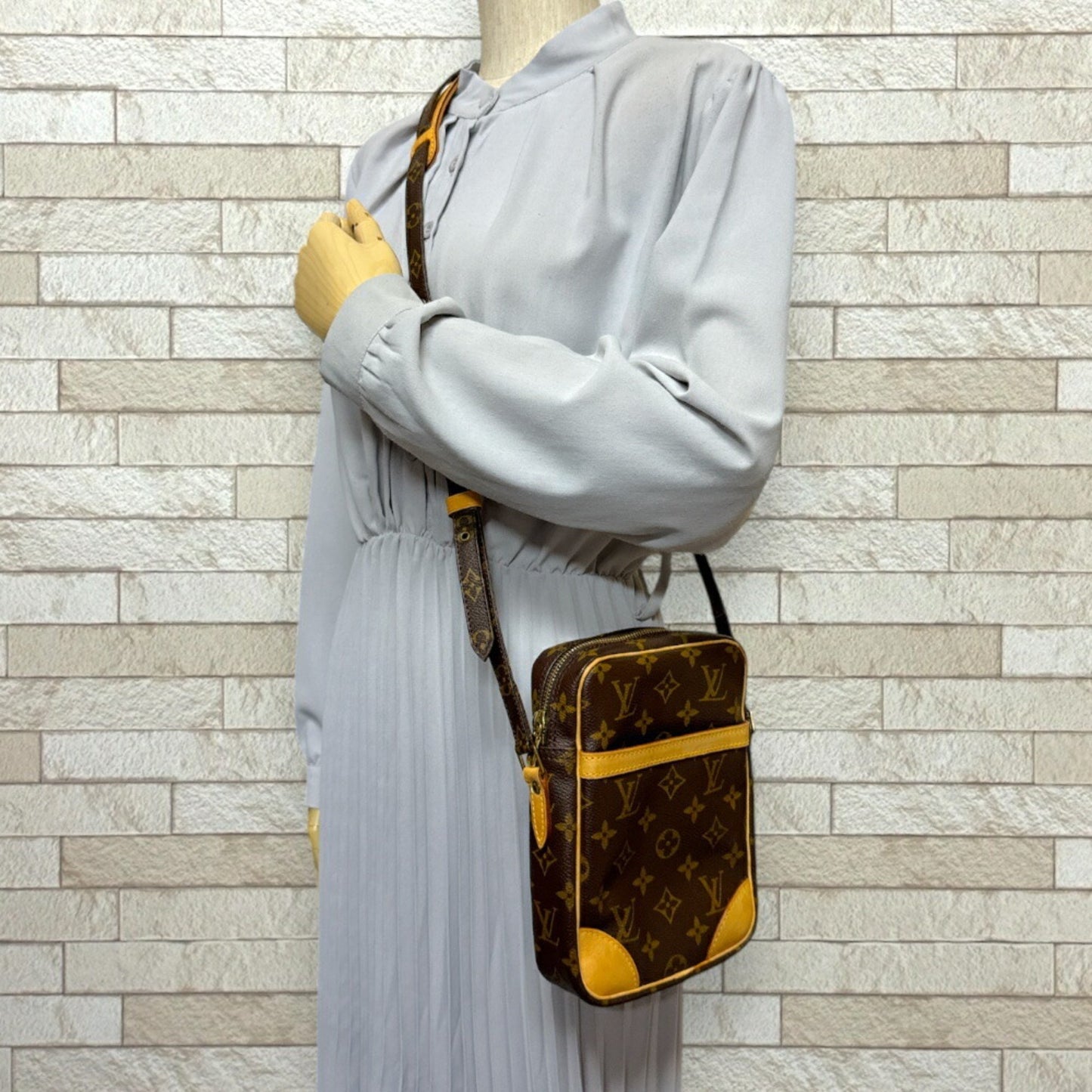 Louis Vuitton Danube Brown Canvas Shoulder Bag