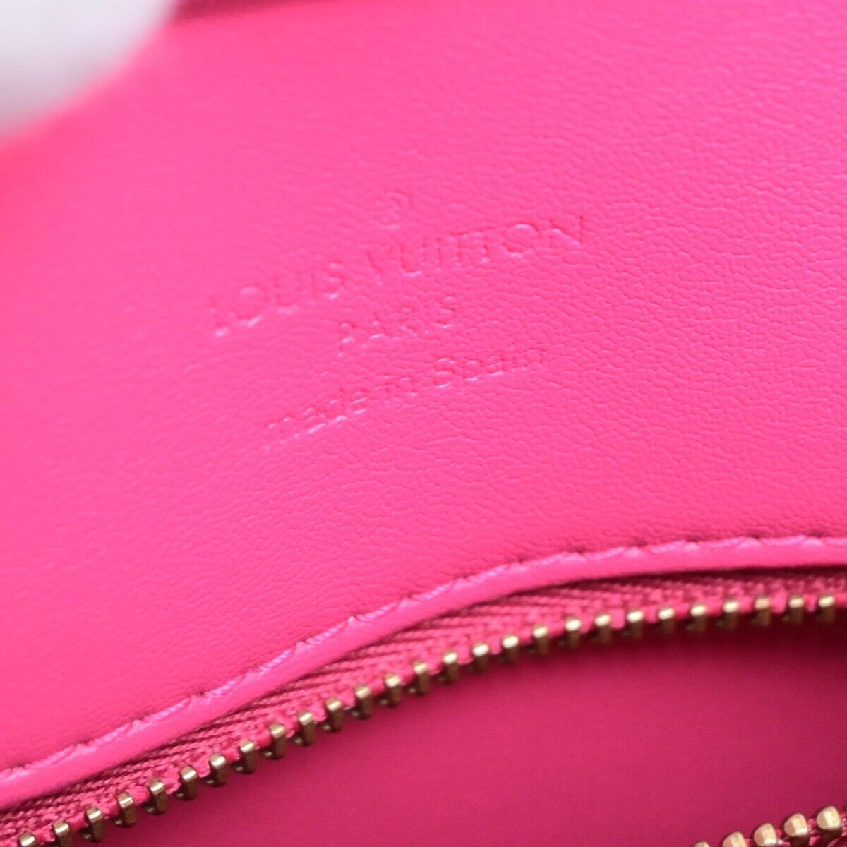 Louis Vuitton Reade Pink Patent Leather Shoulder Bag