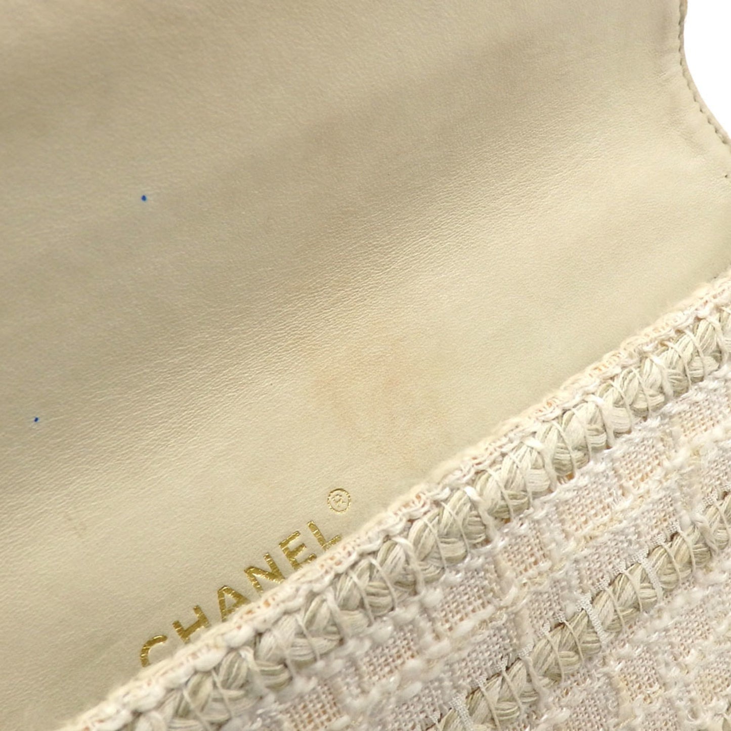 Chanel Chocolate bar White Tweed Shoulder Bag