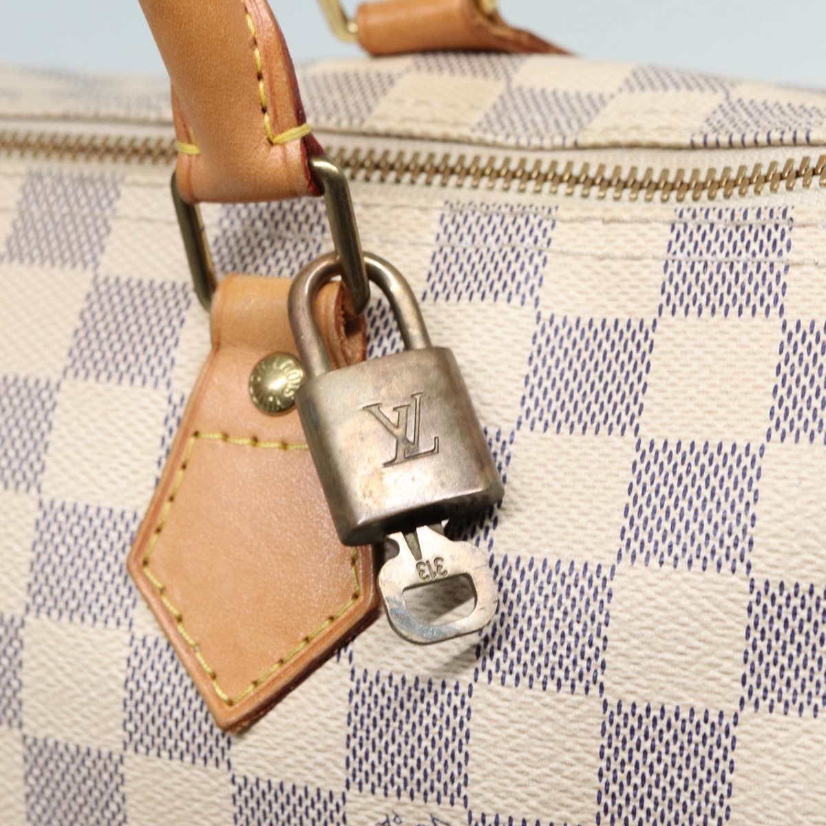 Louis Vuitton Speedy 30 White Canvas Hand Bag