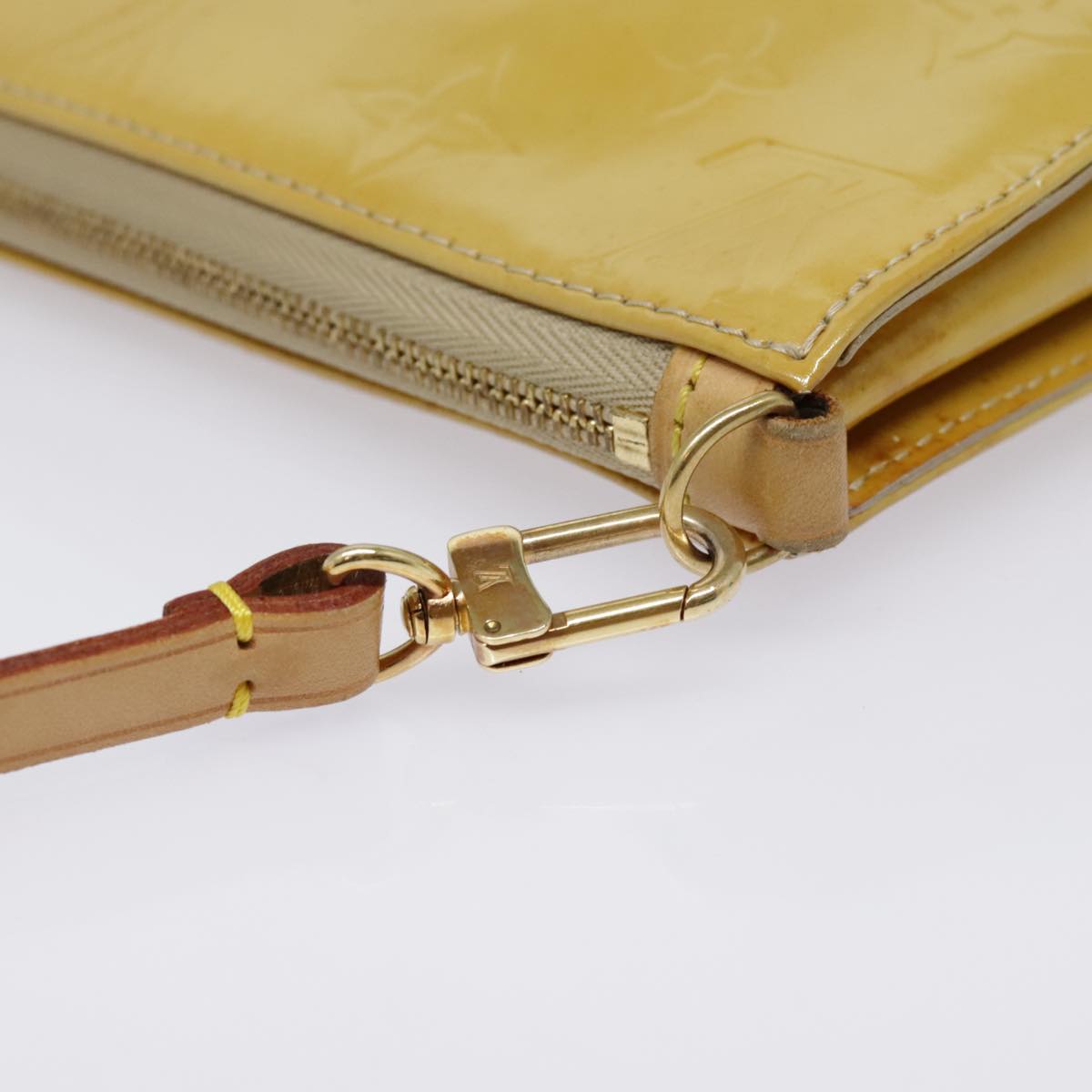 Louis Vuitton Lexington Beige Patent Leather Clutch Bag