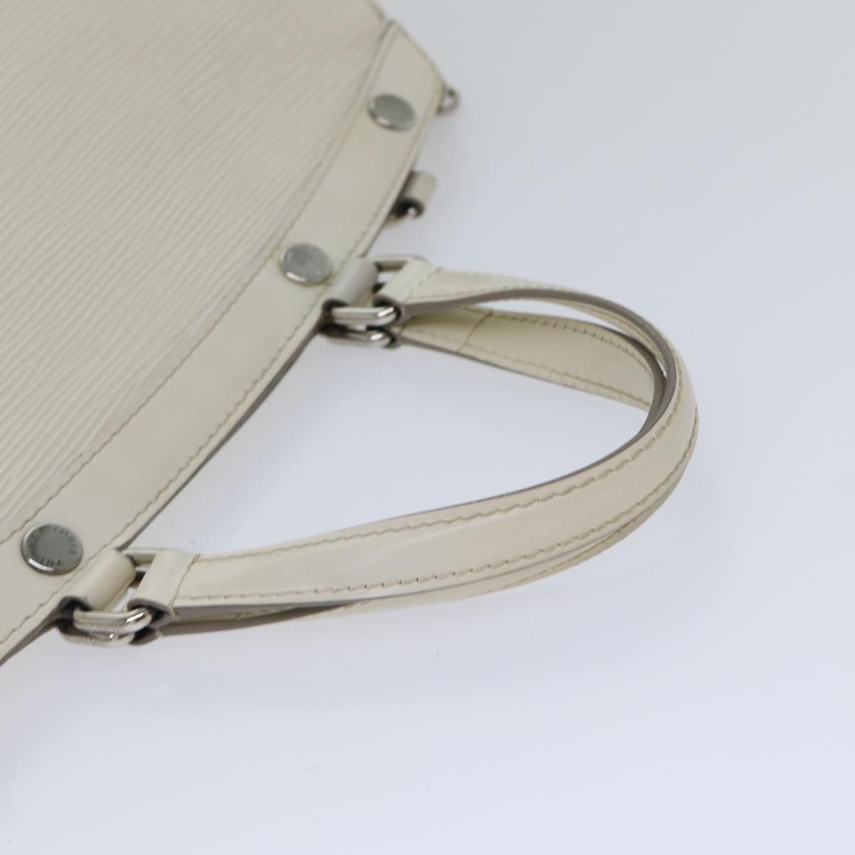 Louis Vuitton Blair White Leather Hand Bag