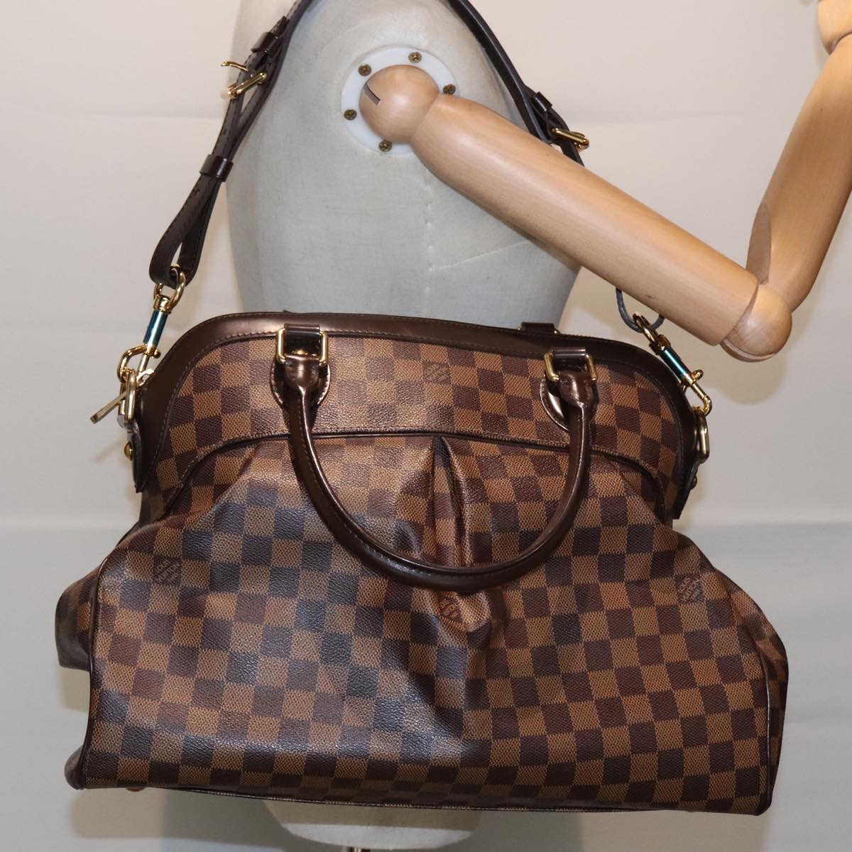 Louis Vuitton Trevi Brown Canvas Hand Bag