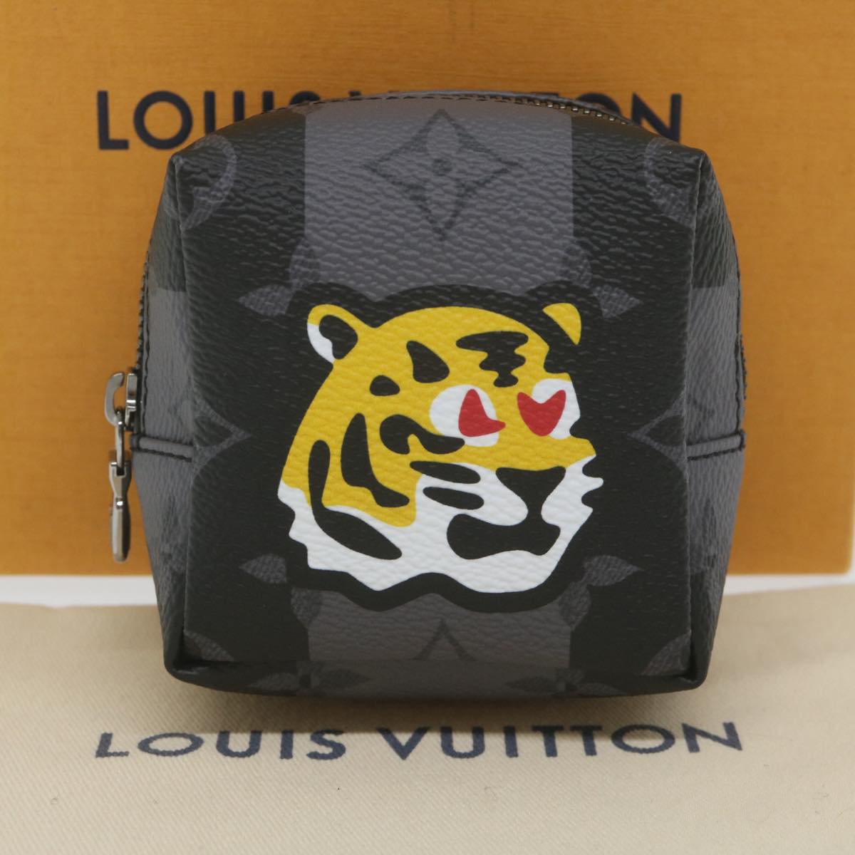 Louis Vuitton Tiger Grey Canvas Clutch Bag