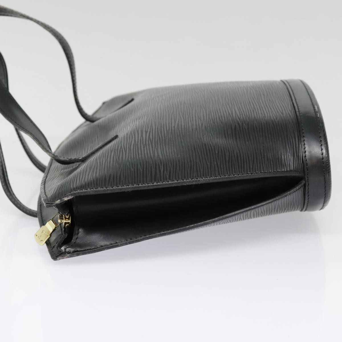 Louis Vuitton Saint Jacques Black Leather Hand Bag