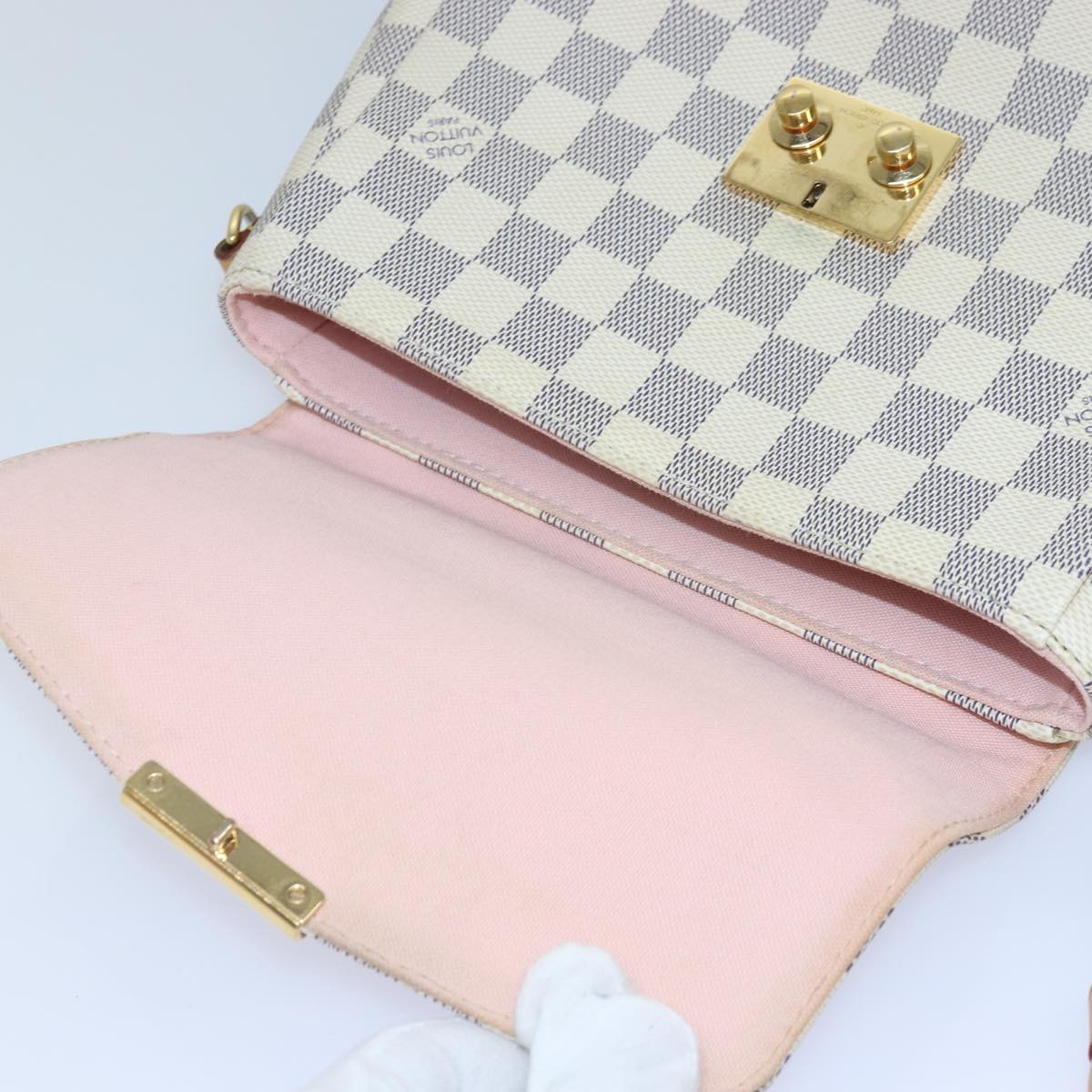 Louis Vuitton Croisette White Canvas Hand Bag