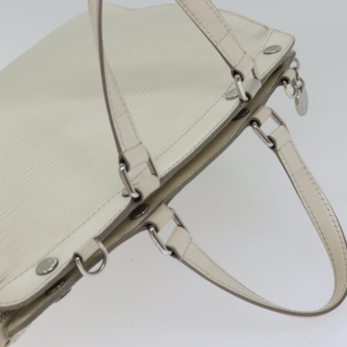 Louis Vuitton Blair White Leather Hand Bag