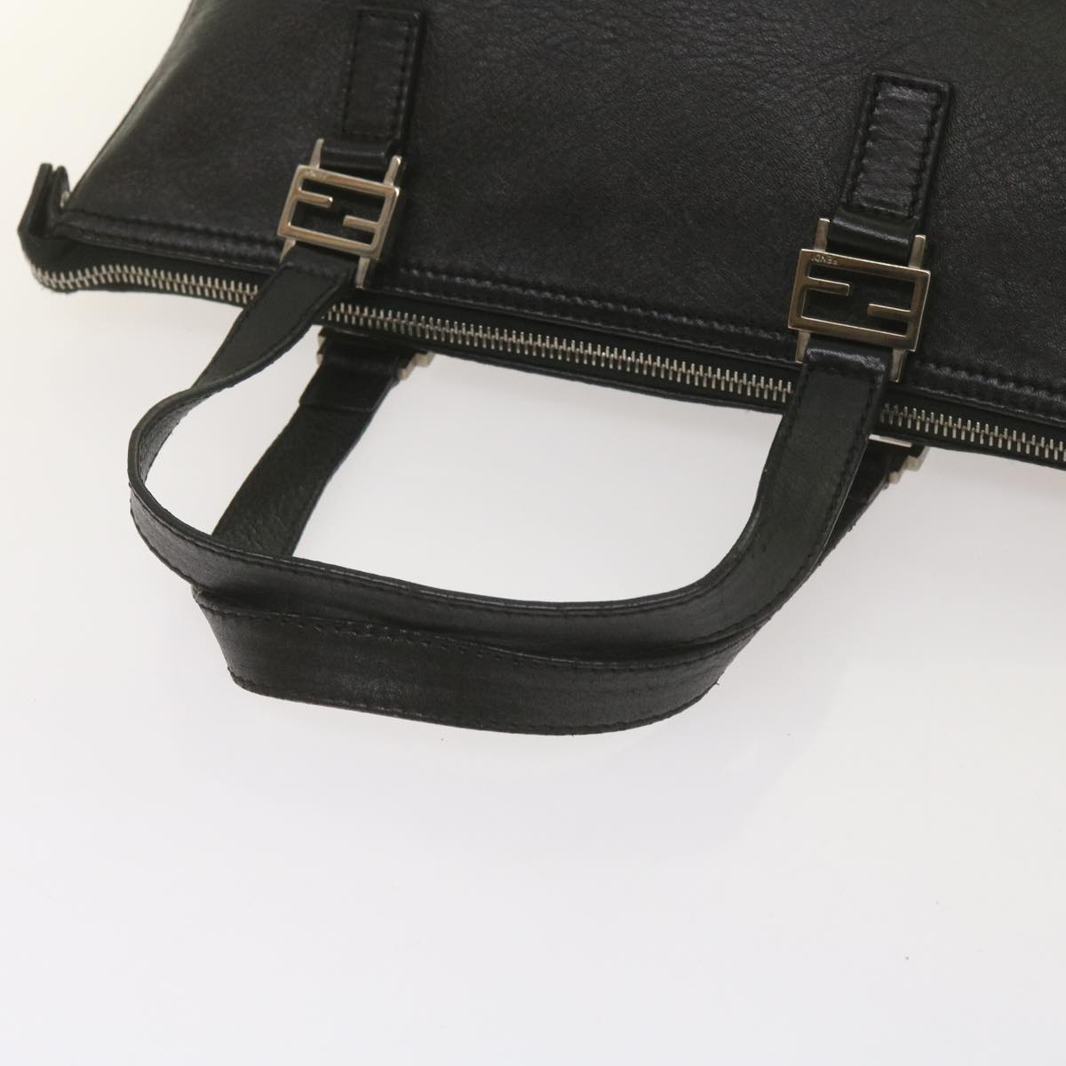 Fendi -- Black Leather Hand Bag