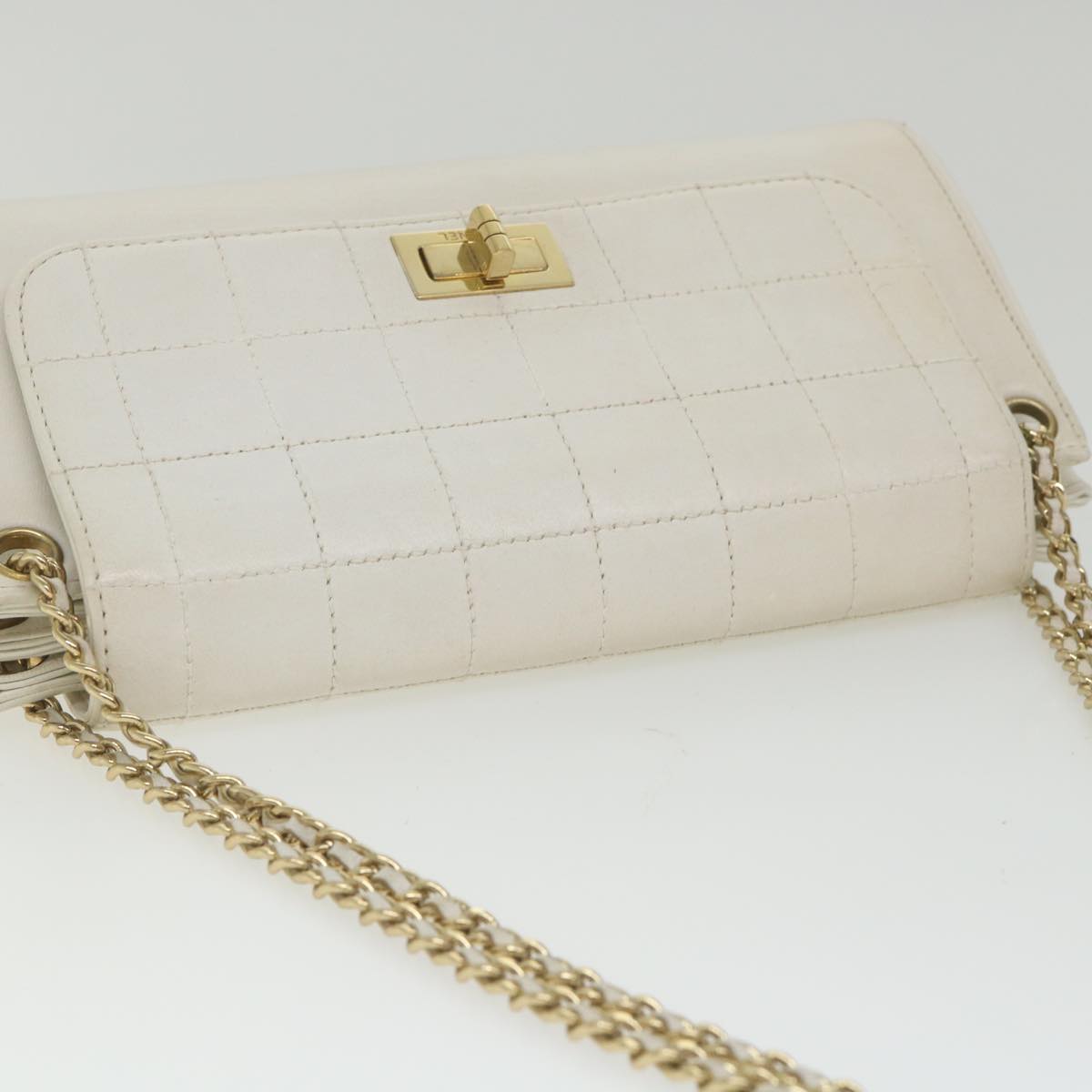 Chanel Flap bag White Leather Shoulder Bag