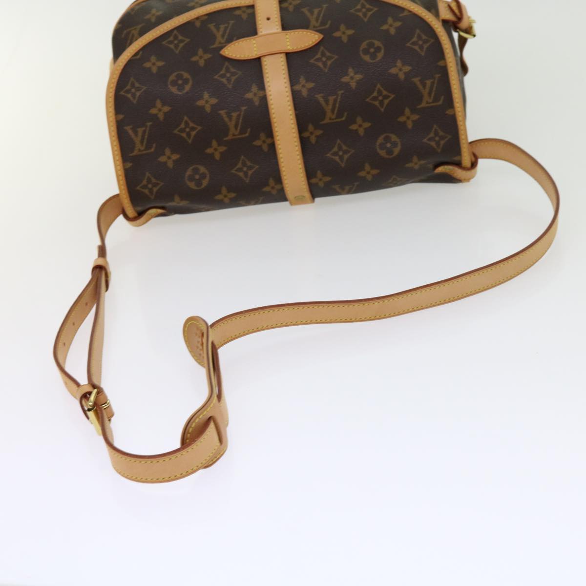 Louis Vuitton Saumur Brown Canvas Shoulder Bag