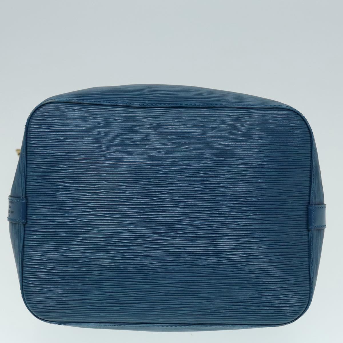 Louis Vuitton Noé Blue Leather Shoulder Bag