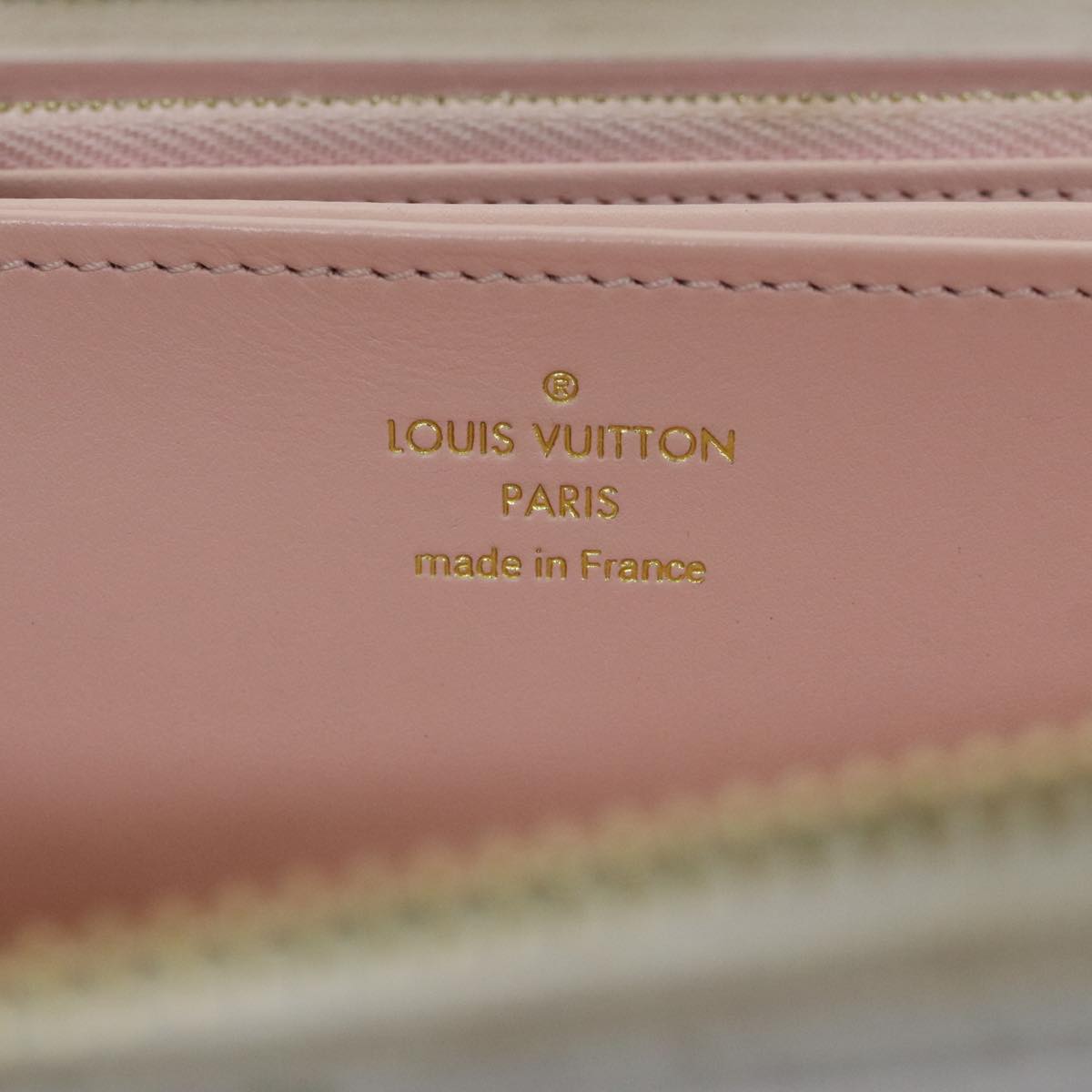 Louis Vuitton Zippy wallet White Leather Wallet Accessories