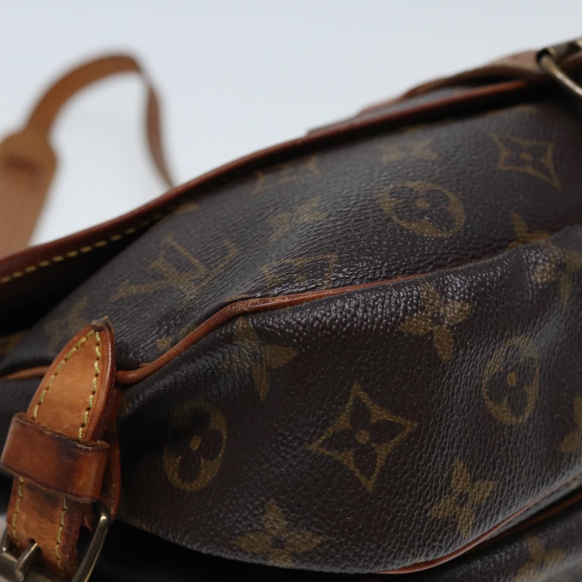 Louis Vuitton Saumur Brown Canvas Shoulder Bag