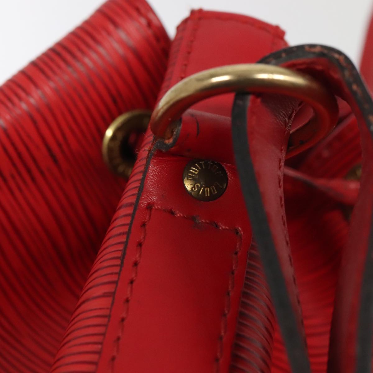 Louis Vuitton Noé Red Leather Shoulder Bag