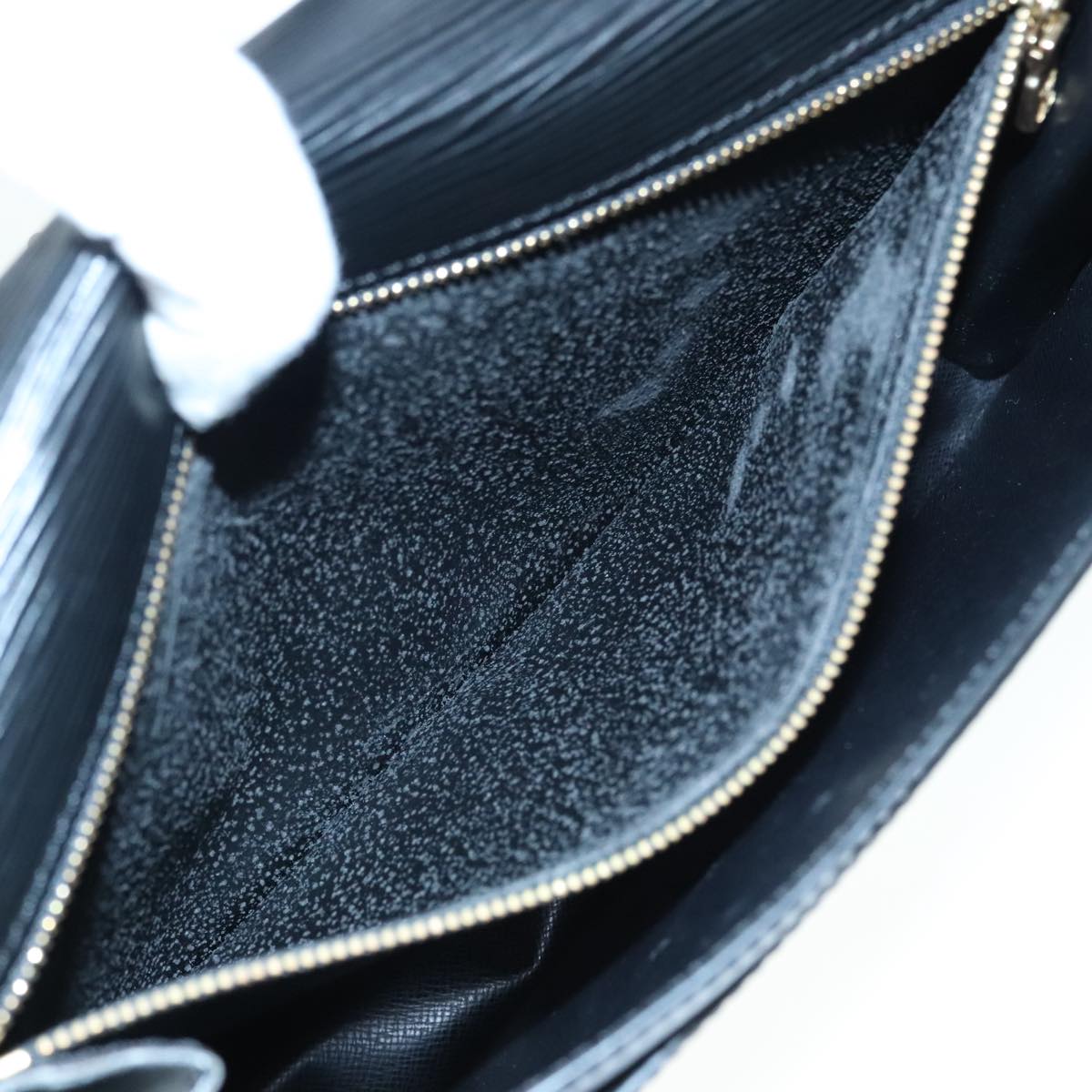 Louis Vuitton Serie Dragonne Black Patent Leather Hand Bag