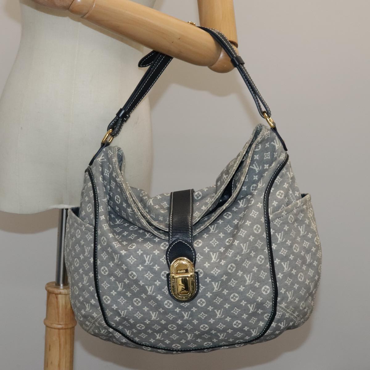 Louis Vuitton Idylle Grey Canvas Shoulder Bag