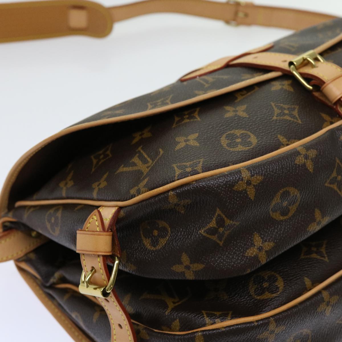 Louis Vuitton Saumur Brown Canvas Shoulder Bag