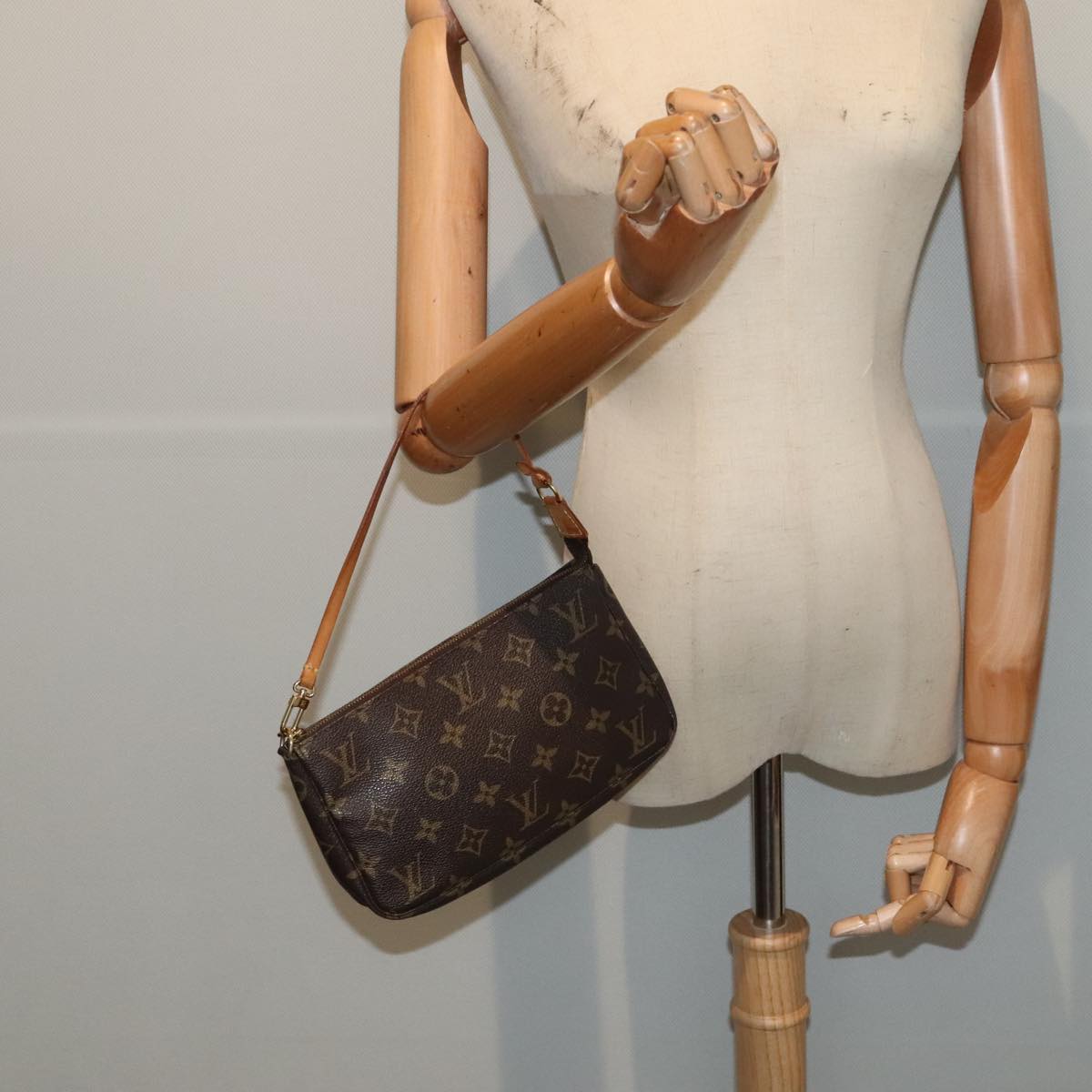 Louis Vuitton Pochette Accessoire Brown Canvas Clutch Bag