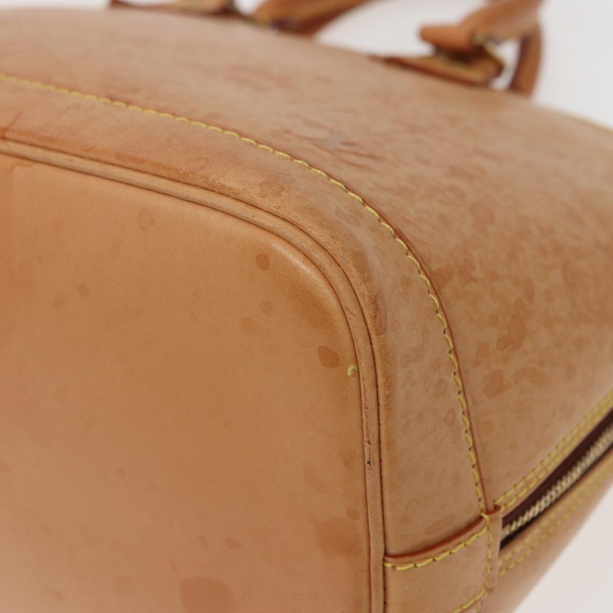 Louis Vuitton Alma Beige Leather Hand Bag