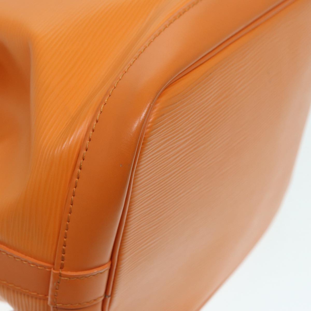 Louis Vuitton Noé Orange Leather Shoulder Bag