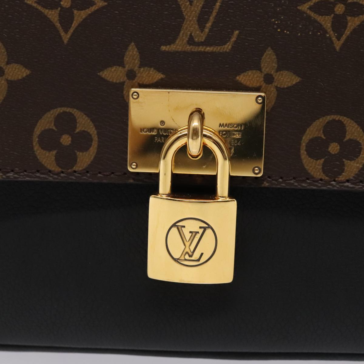 Louis Vuitton Marignan Brown Canvas Hand Bag