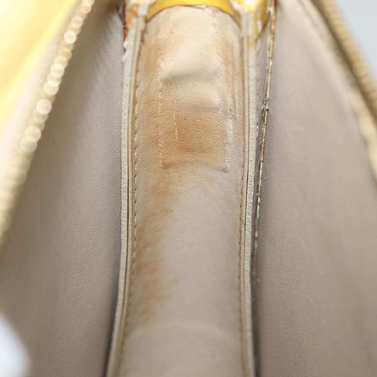 Louis Vuitton Mott Beige Patent Leather Shoulder Bag