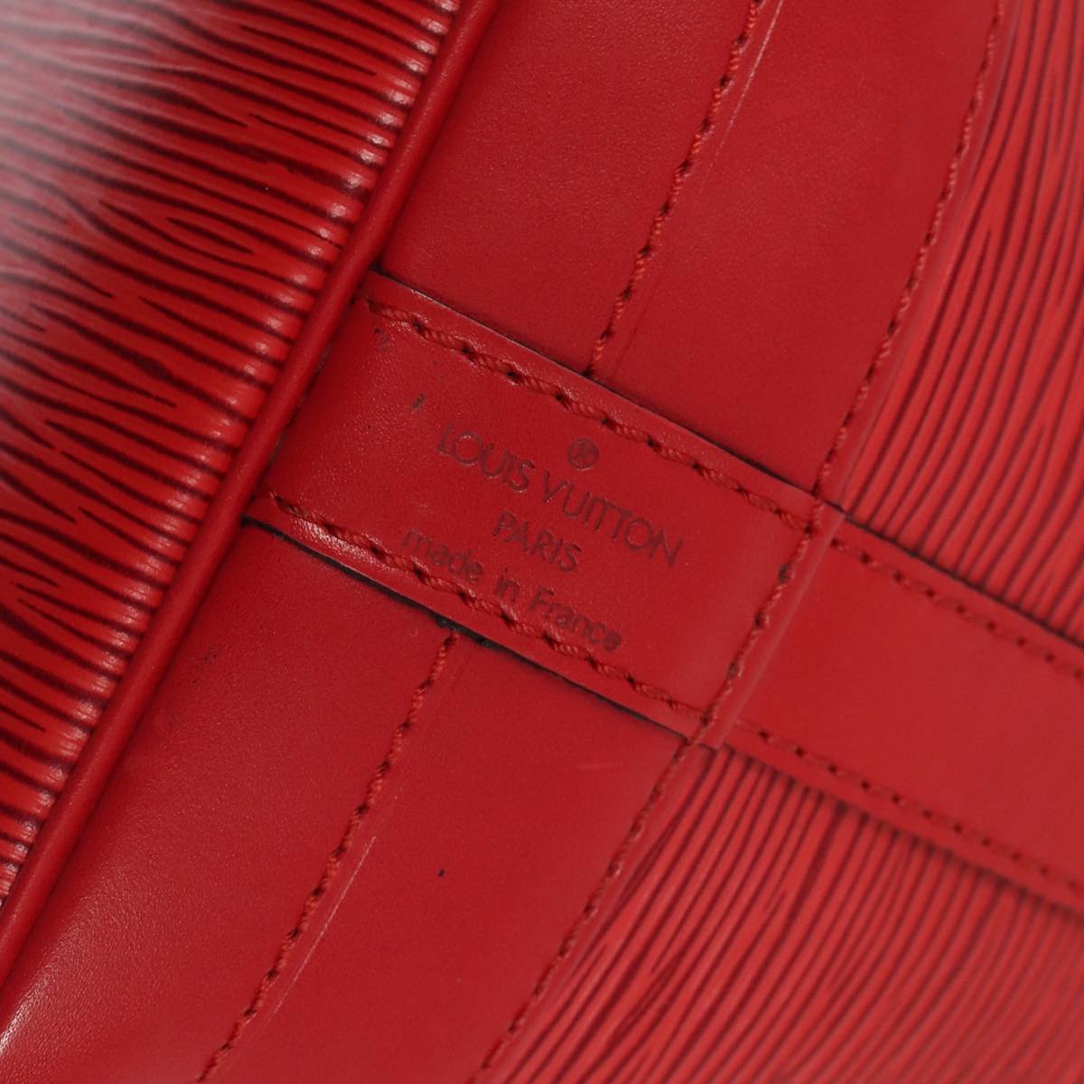 Louis Vuitton Noé Red Leather Shoulder Bag