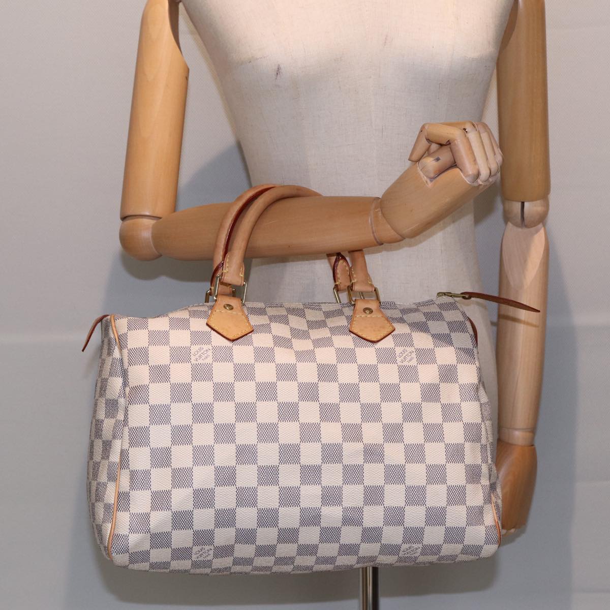 Louis Vuitton Speedy 30 Beige Canvas Hand Bag