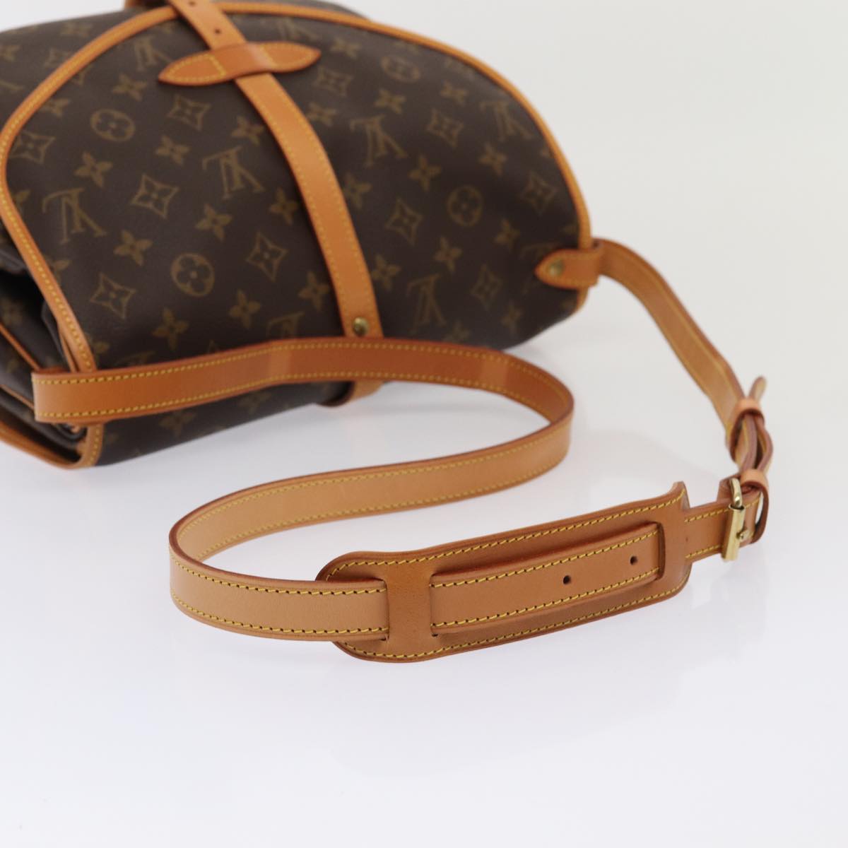 Louis Vuitton Saumur Brown Canvas Shoulder Bag