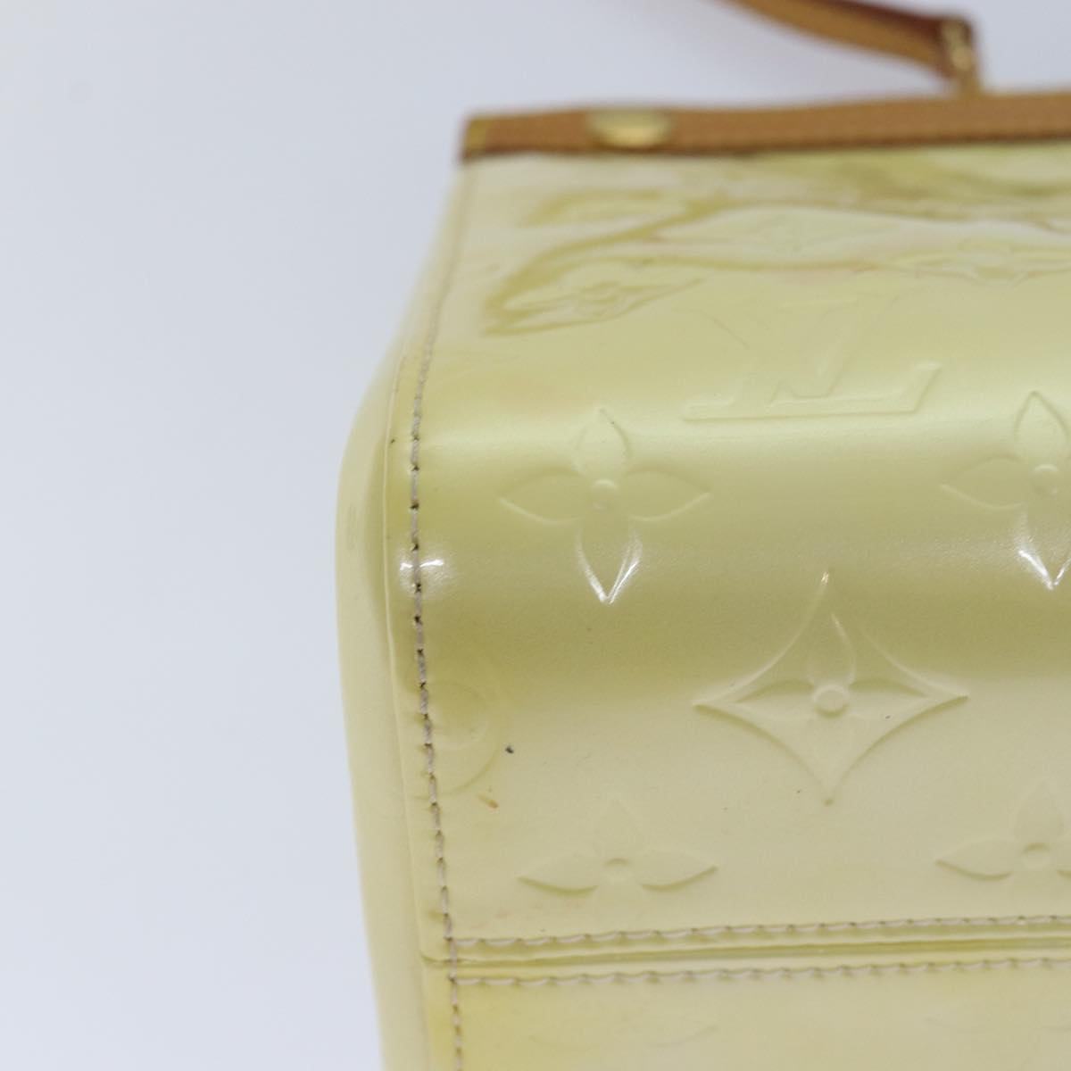 Louis Vuitton Roxbury Beige Patent Leather Hand Bag