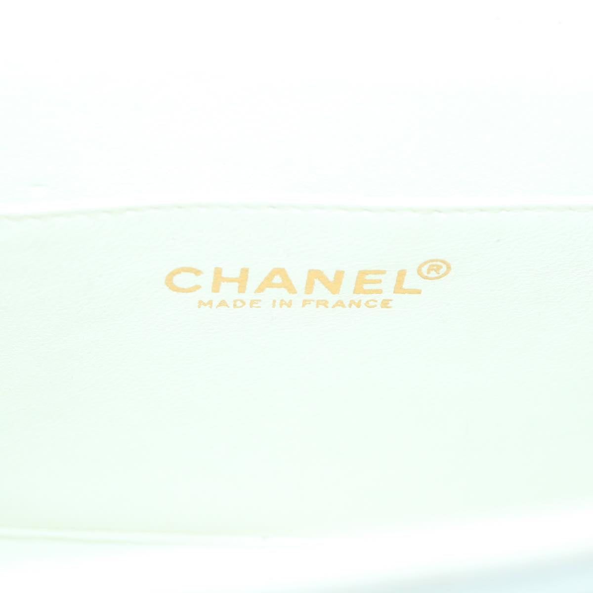 Chanel Flap bag White Leather Shoulder Bag