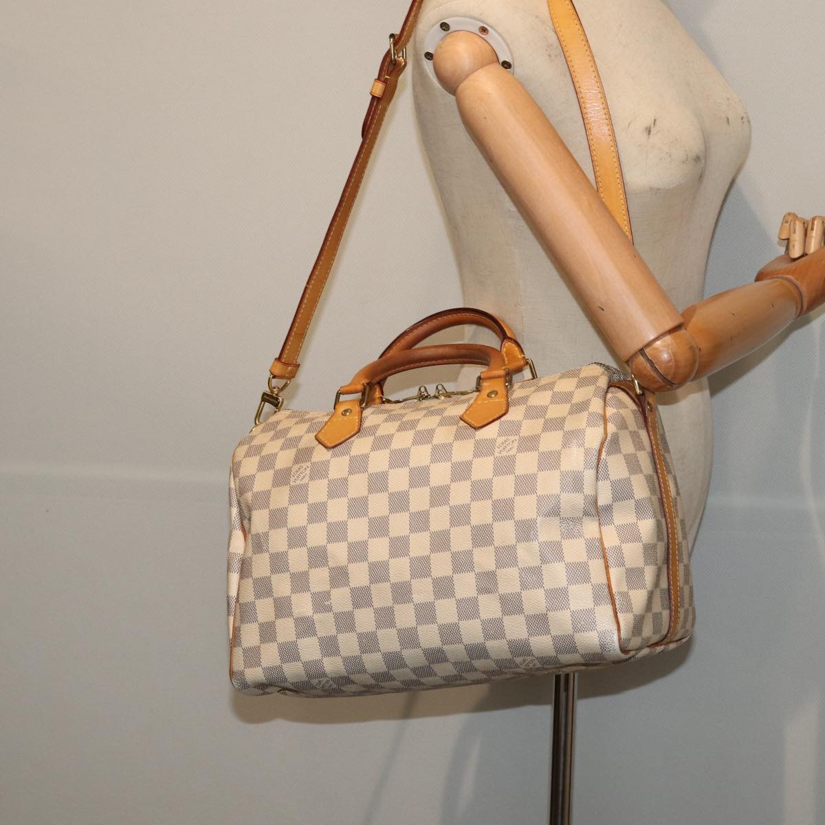 Louis Vuitton Speedy Bandoulière 30 White Canvas Hand Bag