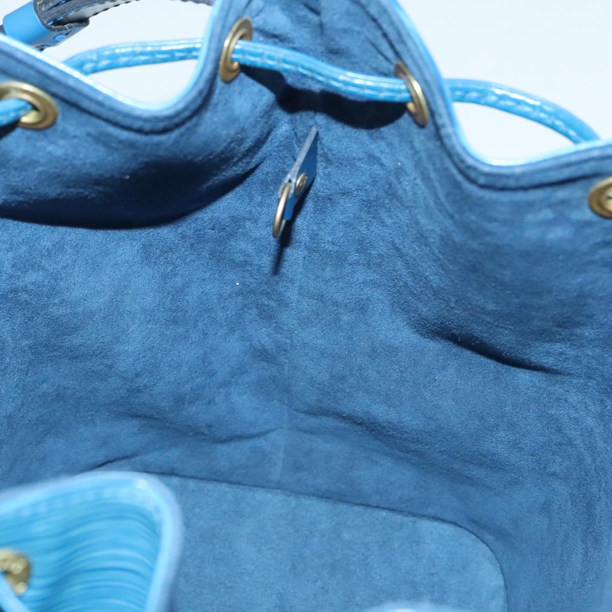 Louis Vuitton Noé Blue Leather Shoulder Bag