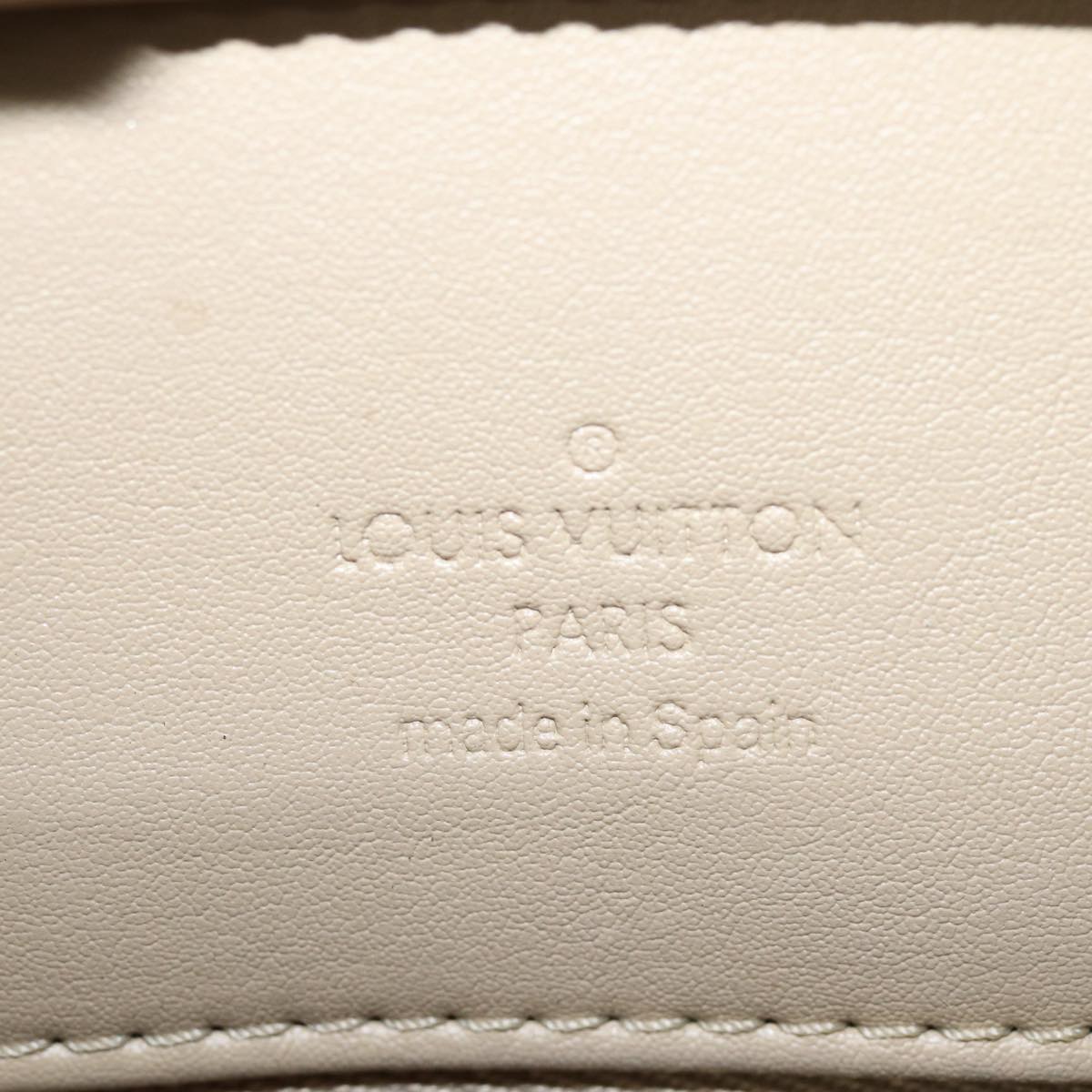 Louis Vuitton Houston Beige Patent Leather Hand Bag