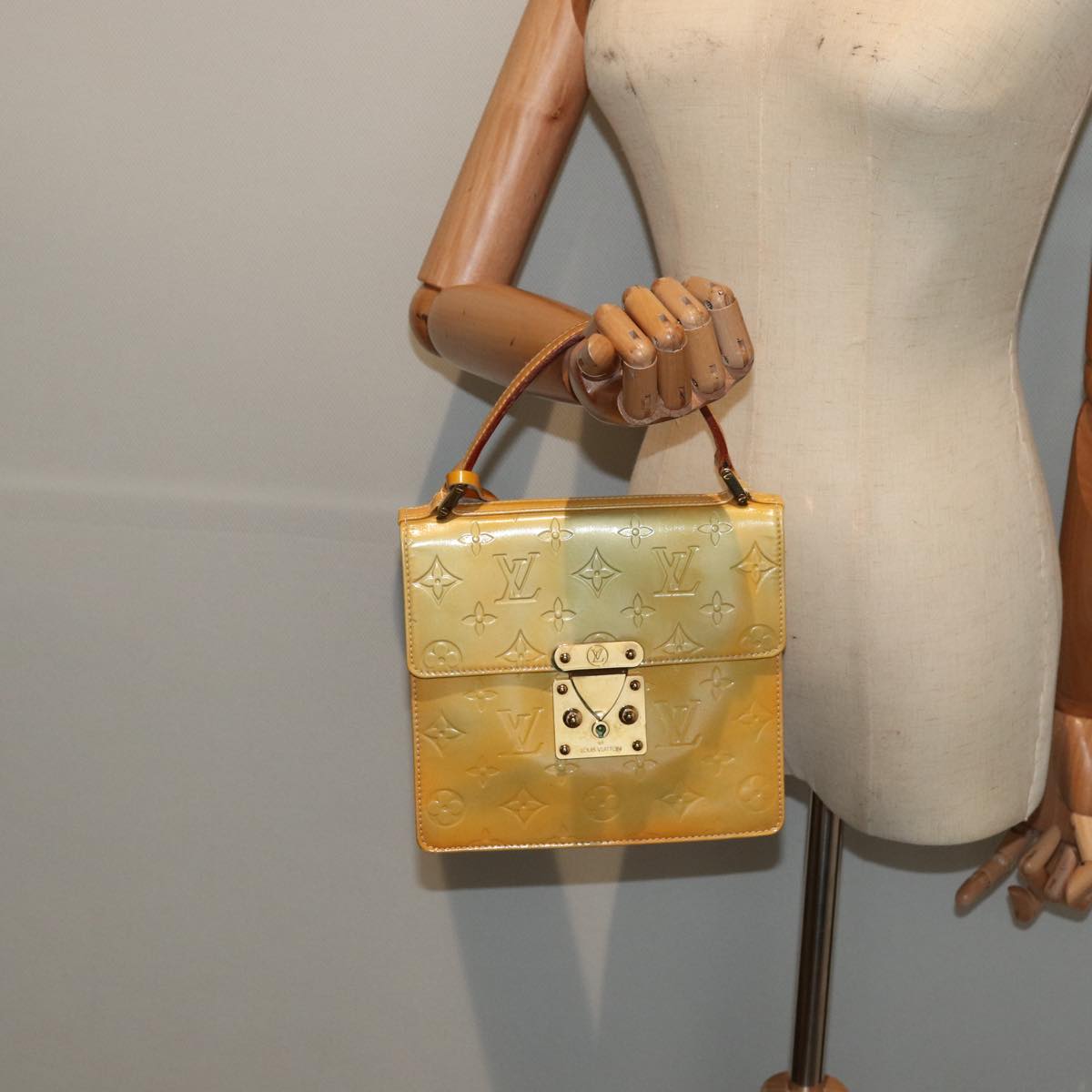 Louis Vuitton Spring Street Camel Patent Leather Hand Bag