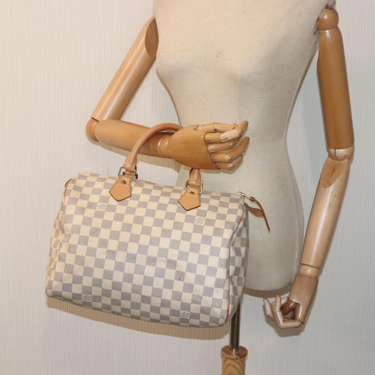 Louis Vuitton Speedy 30 White Canvas Hand Bag