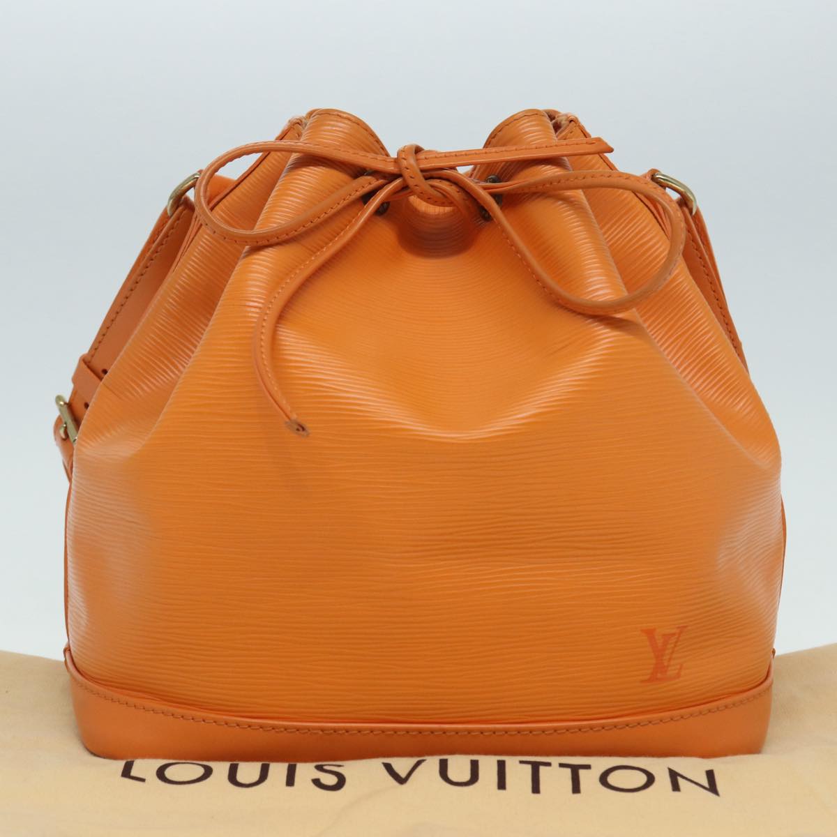 Louis Vuitton Noé Orange Leather Shoulder Bag