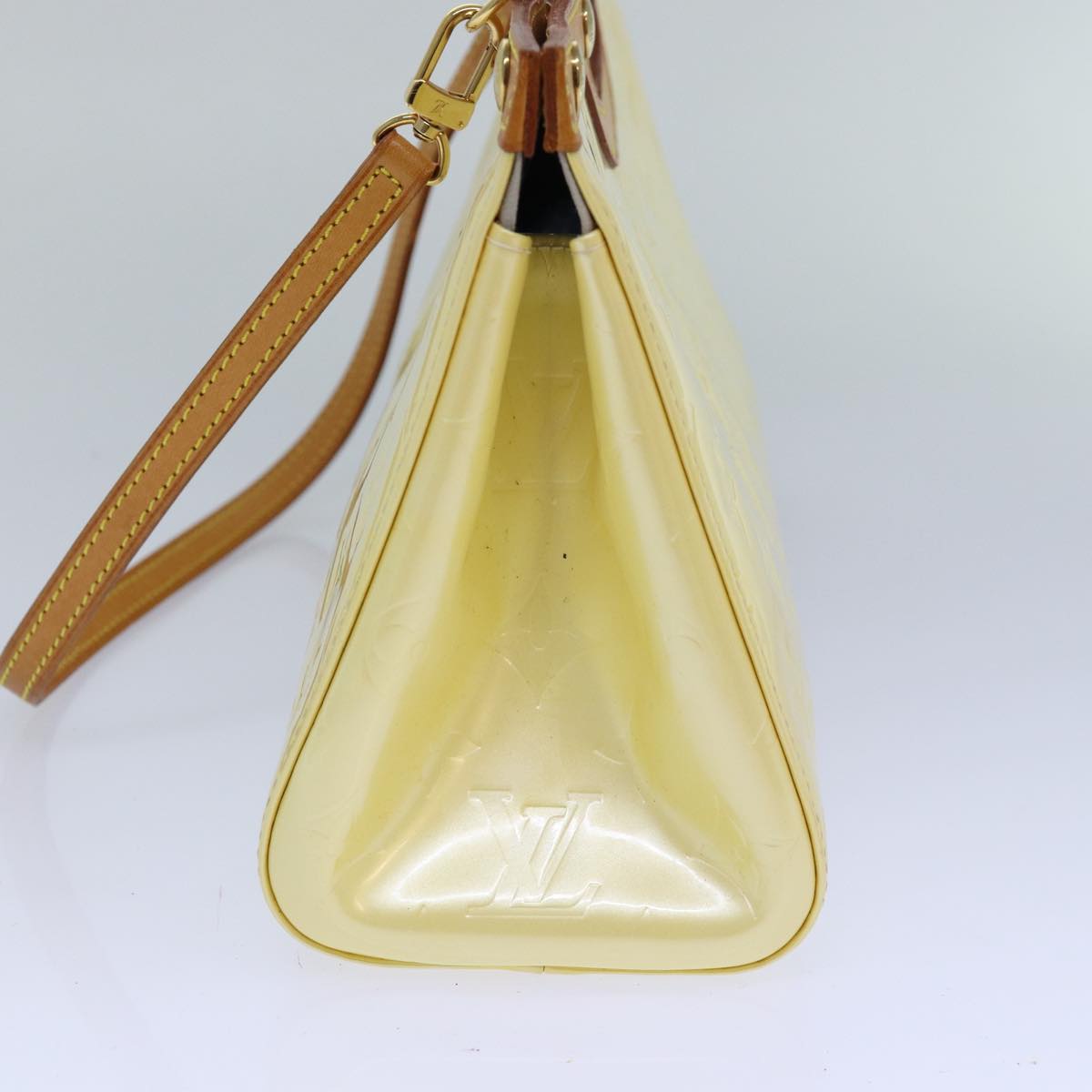 Louis Vuitton Roxbury Beige Patent Leather Hand Bag