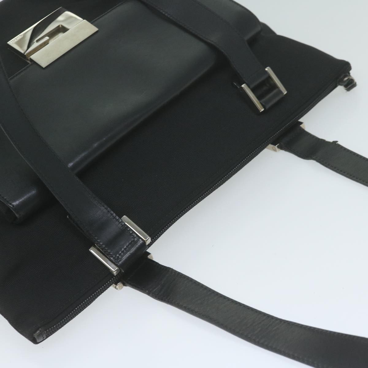 Gucci -- Black Synthetic Shoulder Bag