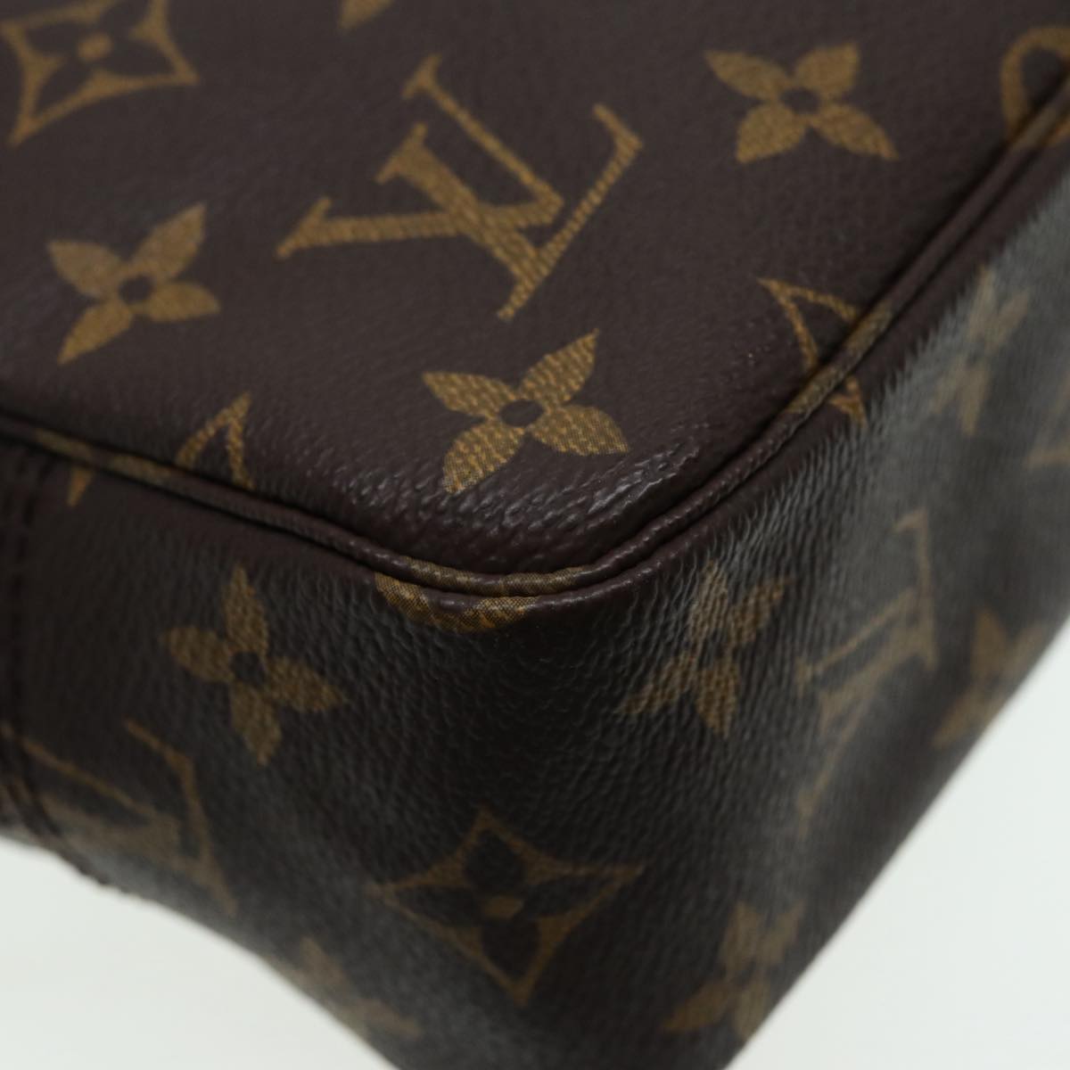 Louis Vuitton Truth Toilette 23 Brown Canvas Clutch Bag