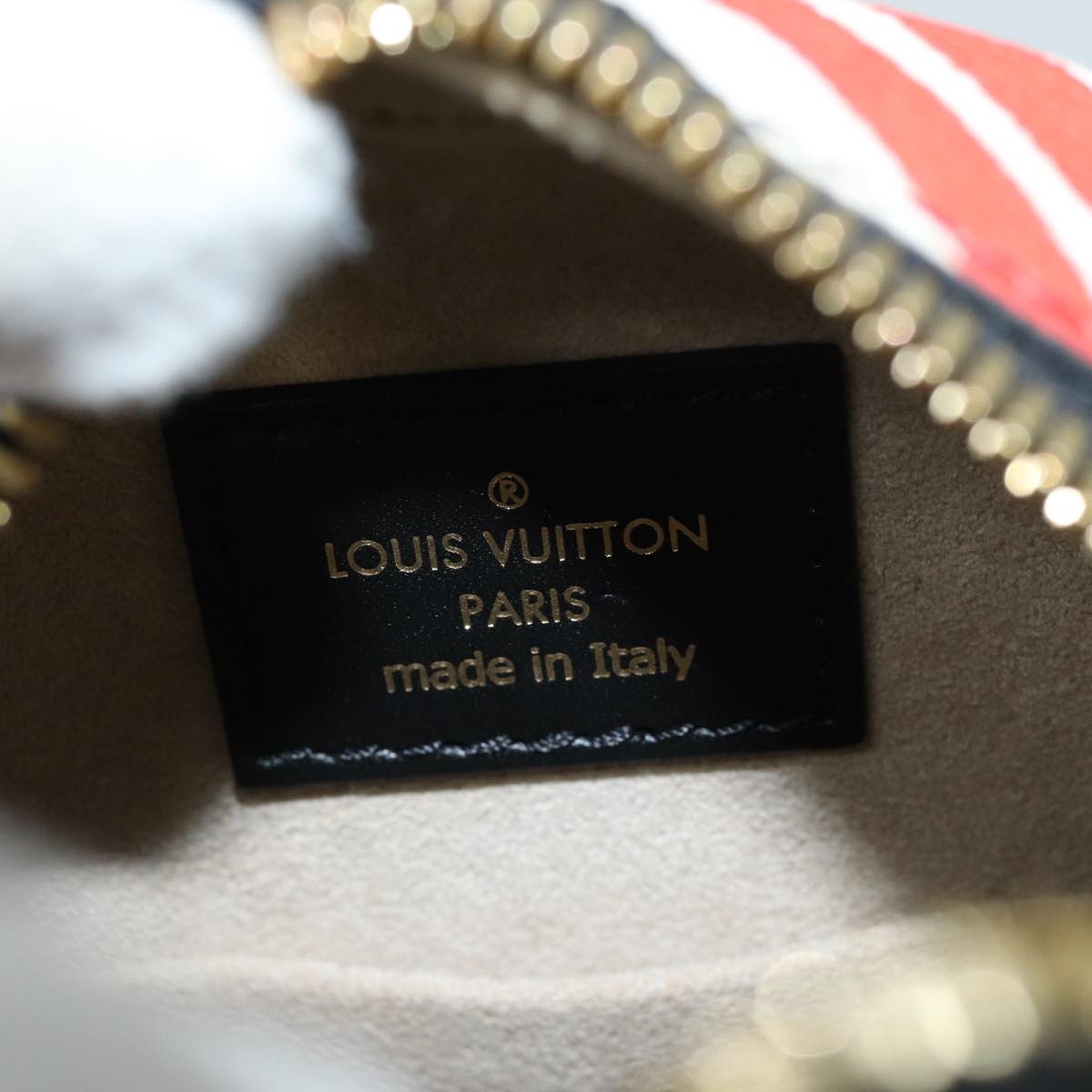 Louis Vuitton Boîte Chapeau Souple Red Canvas Shoulder Bag