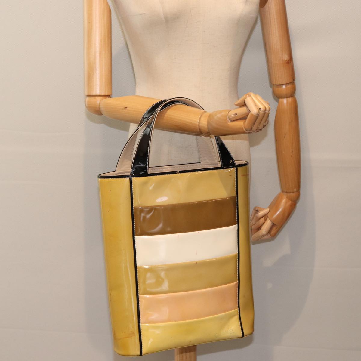 Chanel Beige Patent Leather Hand Bag