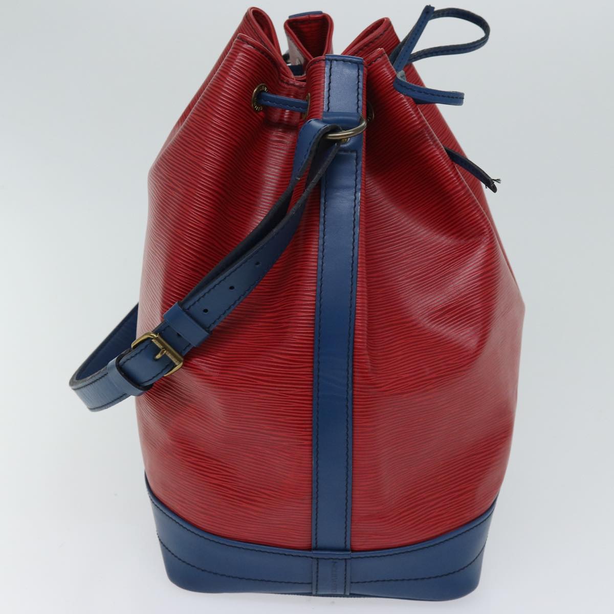 Louis Vuitton Noé Red Leather Shoulder Bag