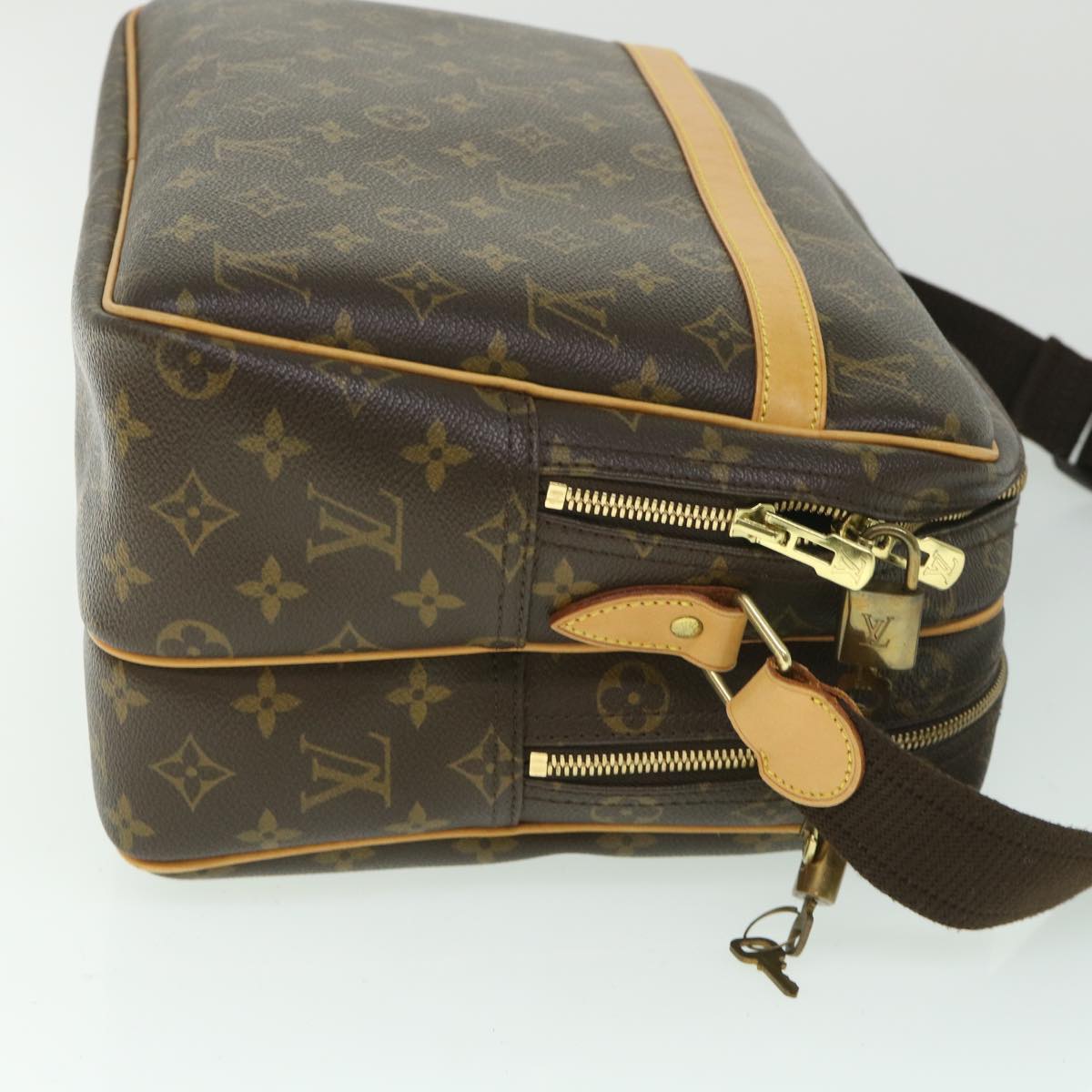 Louis Vuitton Reporter Brown Canvas Shoulder Bag