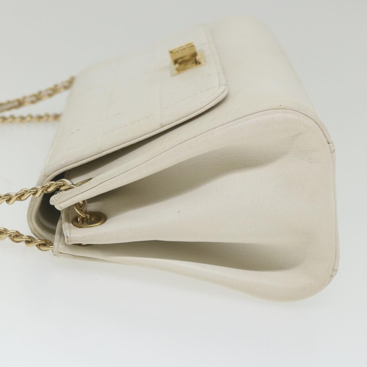 Chanel Flap bag White Leather Shoulder Bag