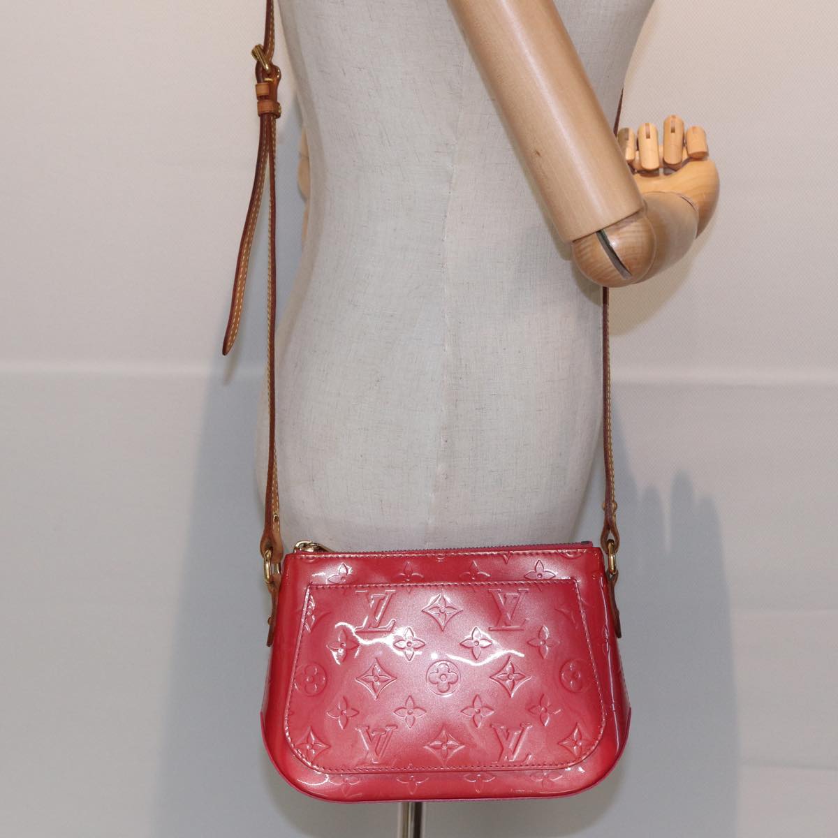 Louis Vuitton Minna Red Patent Leather Shoulder Bag