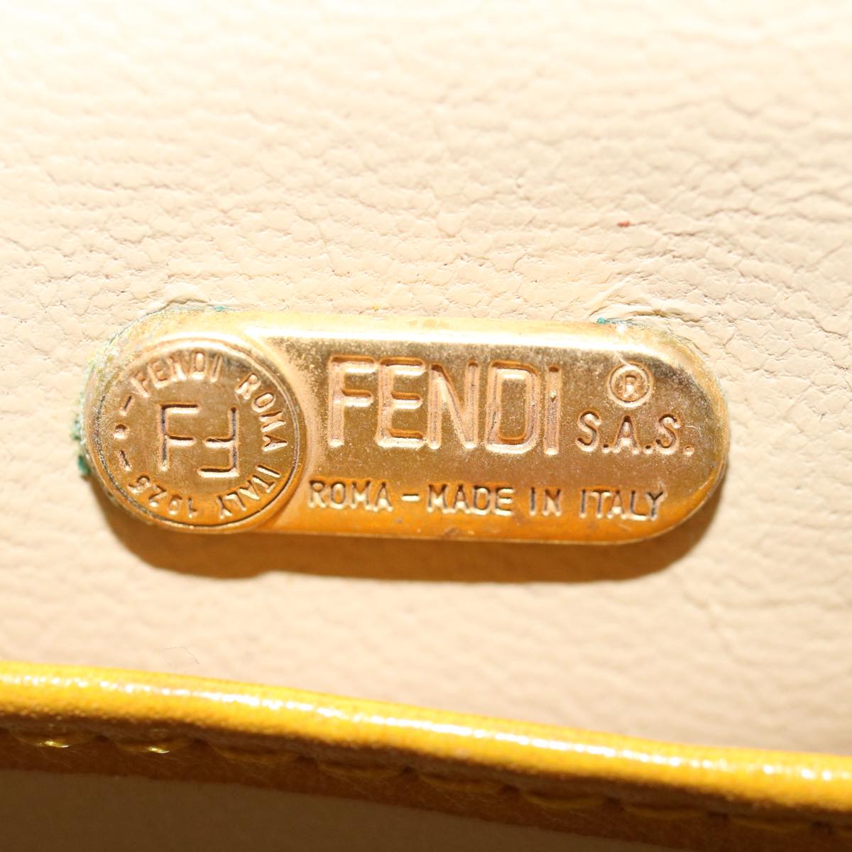 Fendi -- Beige Canvas Shoulder Bag