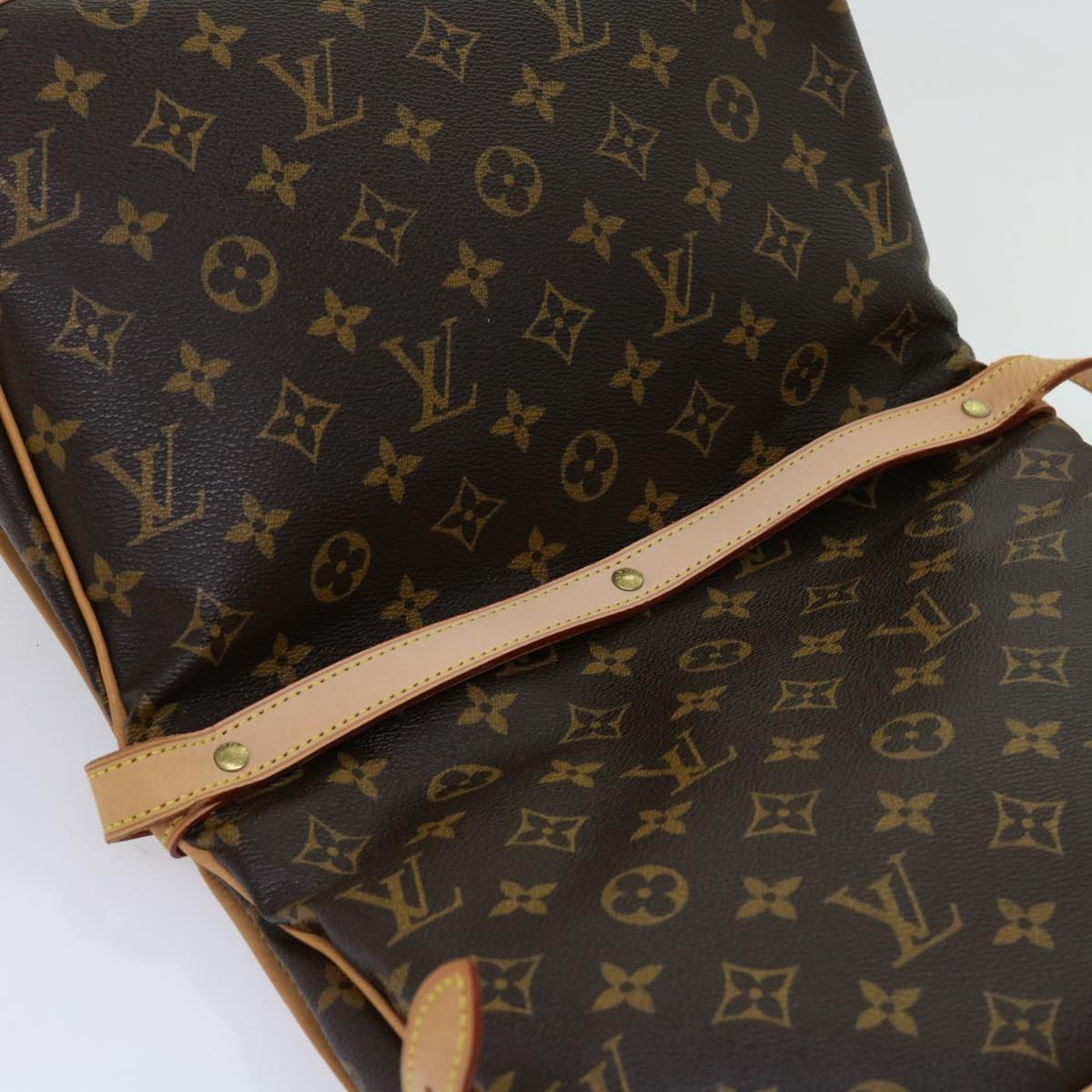 Louis Vuitton Saumur Brown Canvas Shoulder Bag