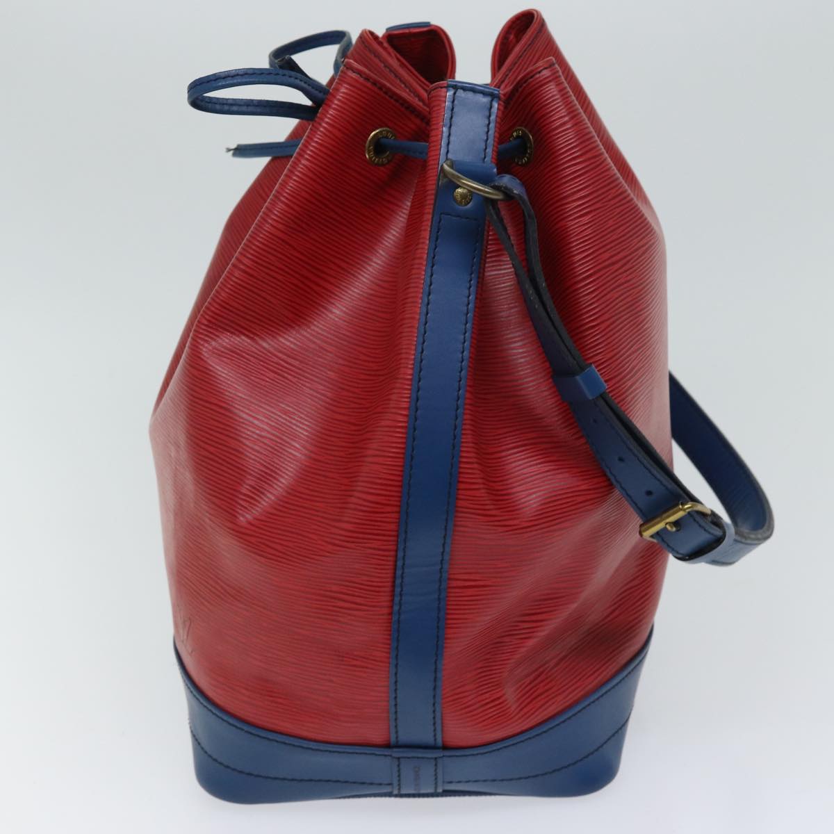 Louis Vuitton Noé Red Leather Shoulder Bag