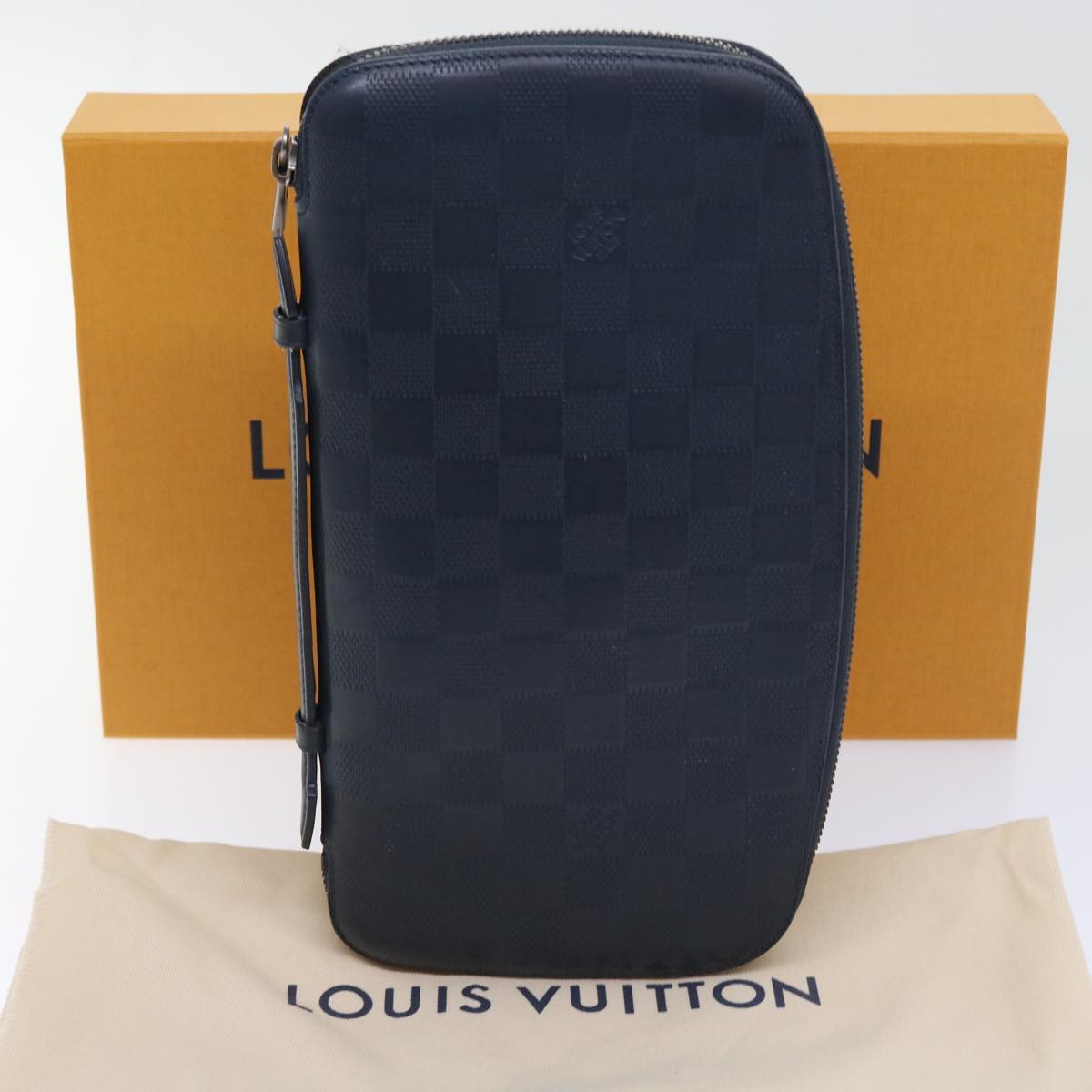 Louis Vuitton Atholl Black Leather Clutch Bag